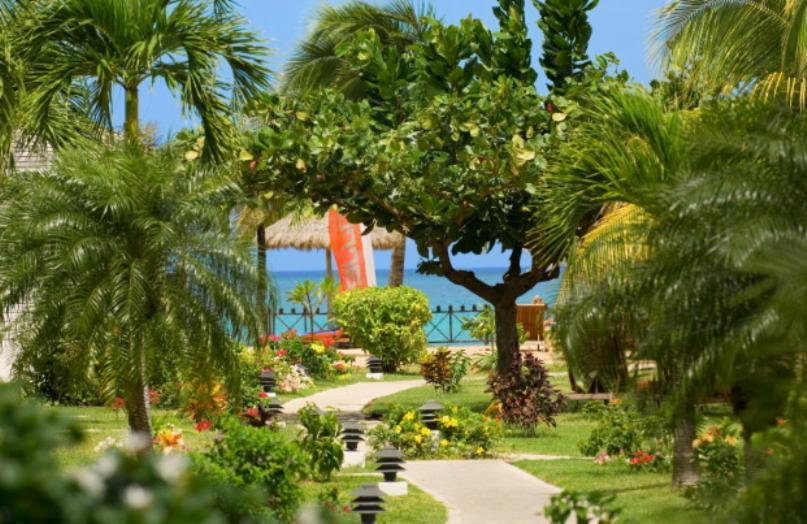 Coyaba Beach Resort St. George's Exterior foto